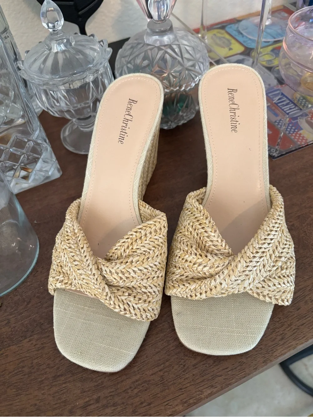 Brand New! Braided Raffia Knot Wedge Sandals in Natural (Size: 9)